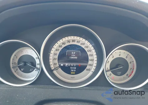 2013 Mercedes-Benz C 300 Luxury 4Matic/Sport 4Matic z USA, uszkodzony, nr VIN WDDGF8AB6DR265878